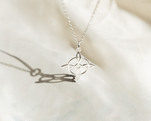 Collar Witch | 898